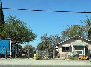 1107 N Hughes Ave, Fresno, CA