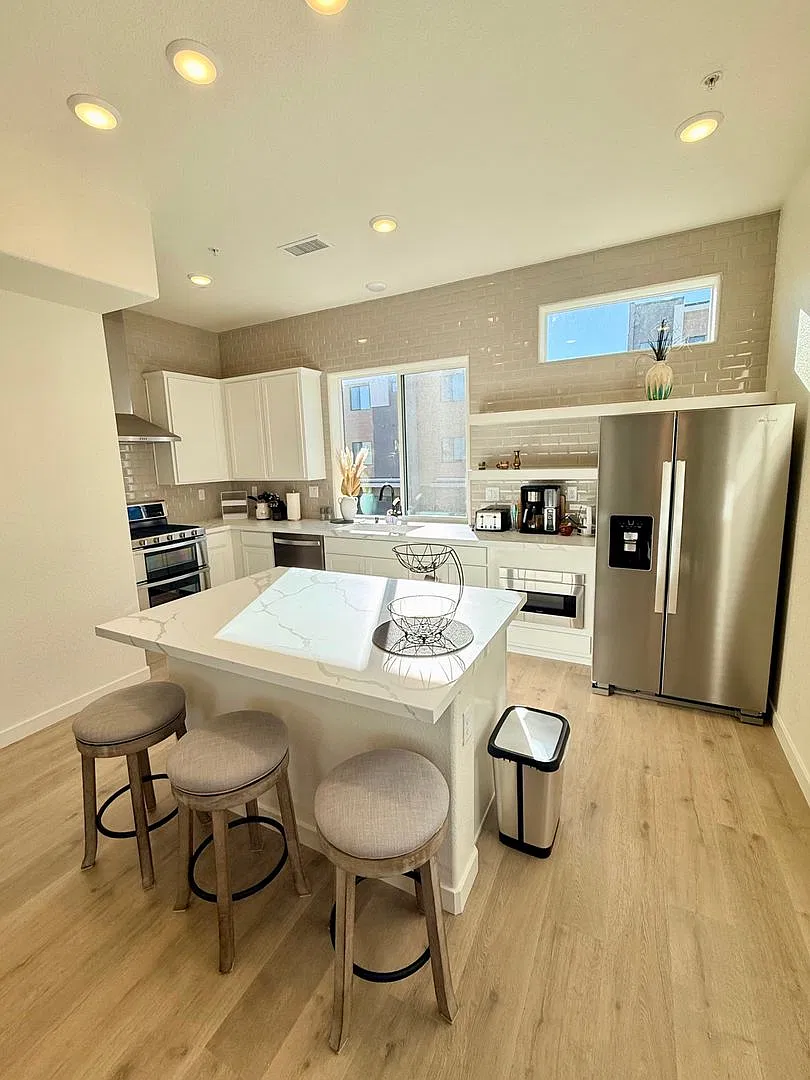 Elegant Riverside Escape New Townhome Steps from the Truckee River — Photo 1
