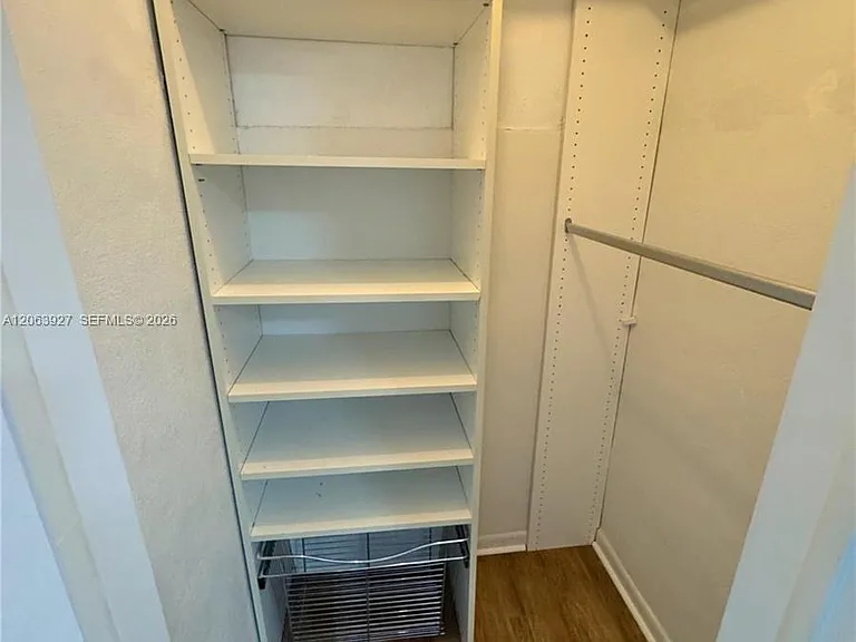 1400 NE 57th St #308 — Photo 10
