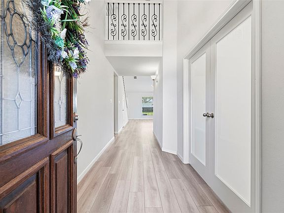 5th image of 17915 Timber Crossing Ln