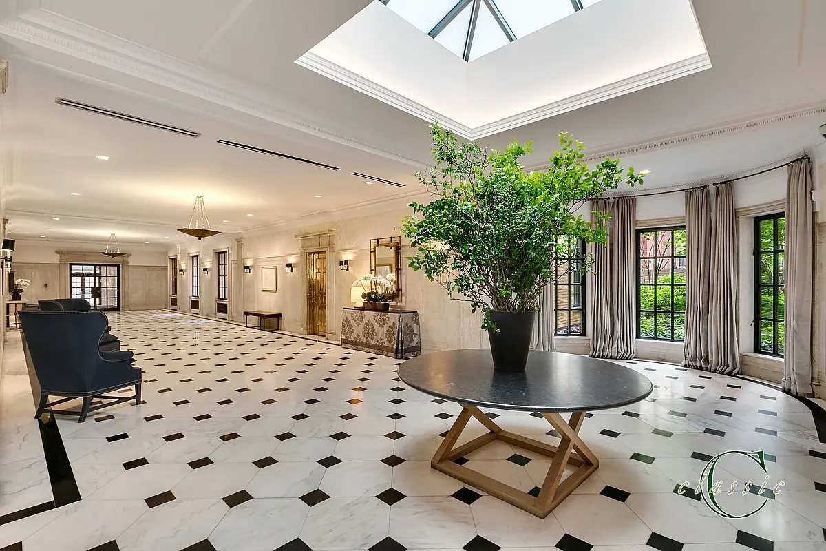 141 East 88th St Unit 2E  