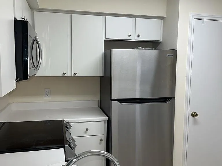 2350 NW 33rd St #807 — Photo 12