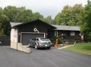 38692 Overlook Dr, Grafton, OH 44044