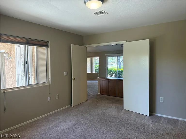 2425 Showcase Dr — Photo 28