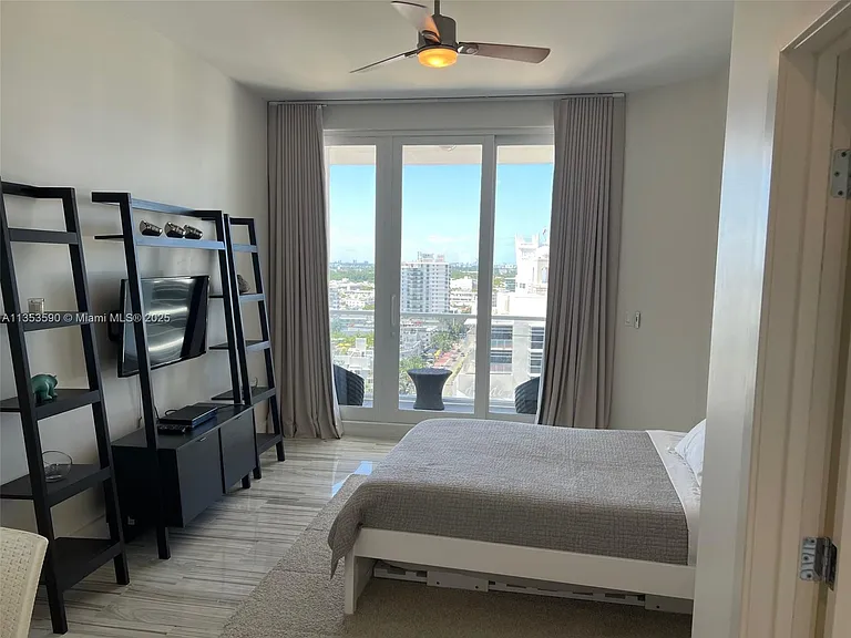 100 Lincoln Rd #Penthouse 9 — Photo 34