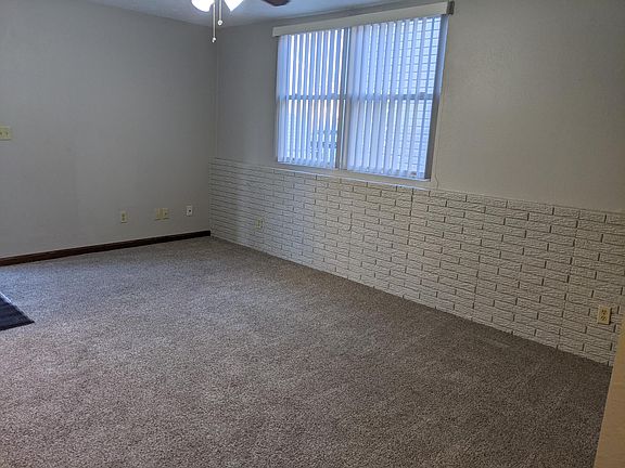 4th image of 2-2638 Q St #2