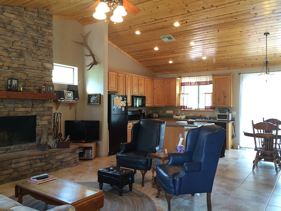 2nd image of 2420 Roundup Ln