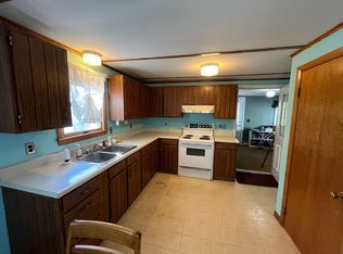 5 Madison St, North Anson, ME 04958