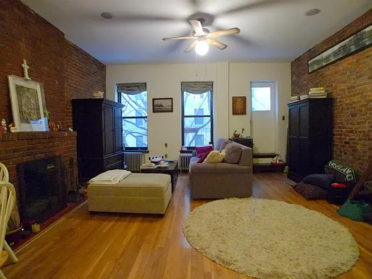 Rented by Level Group | media 42