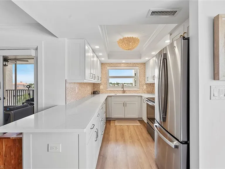 3500 Gulf Shore Blvd N #408 — Photo 6