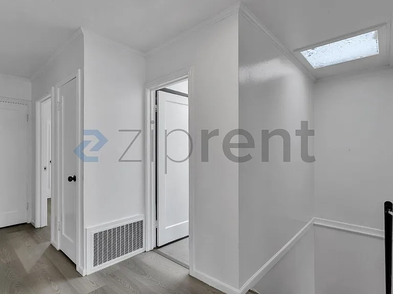 1714 44th Ave — Photo 13