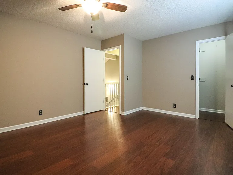 11323 S Ash St — Photo 24