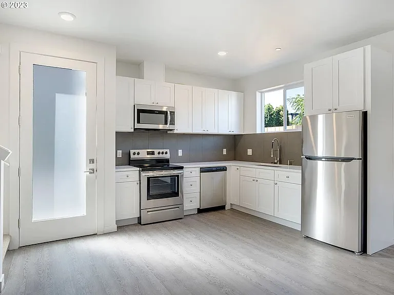 6845 N Montana Ave — Photo 31