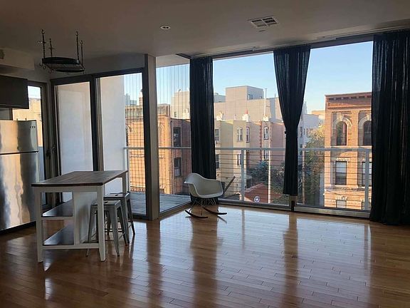 2nd image of 285 Driggs Ave APT 3B