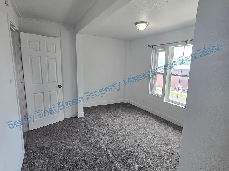 815 E Clark St #5 — Photo 39