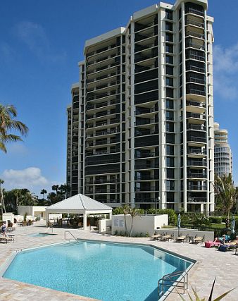 2nd image of 4551 Gulf Shore Blvd N APT 1106