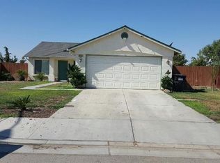 3721 N Chandler Ct, Selma, CA 93662