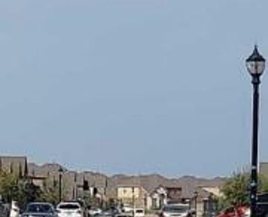 Exterior Neighborhood (street photo)