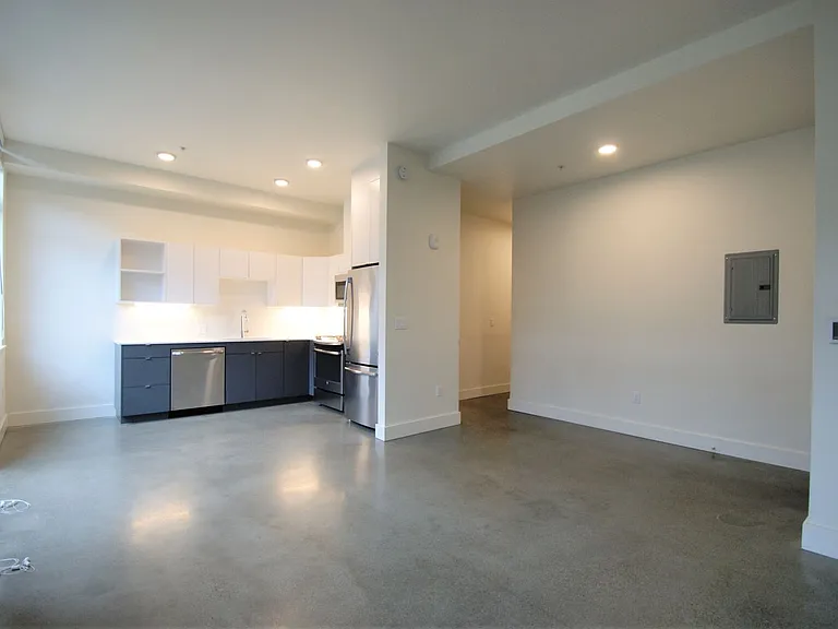2201 Eastlake Ave E — Photo 5