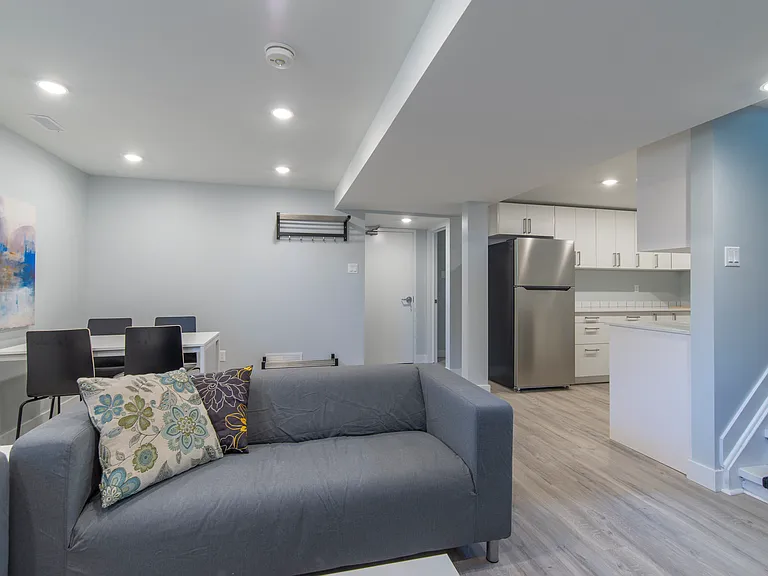 1057 Falaise Rd #B — Photo 8
