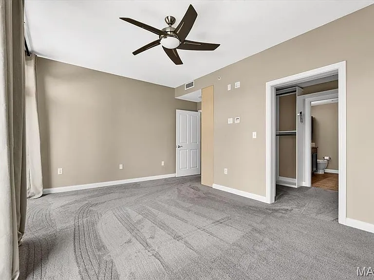 4909 Laclede Ave #801 — Photo 14