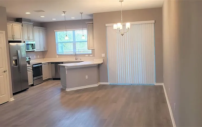 29821 Southwell Ln — Photo 12