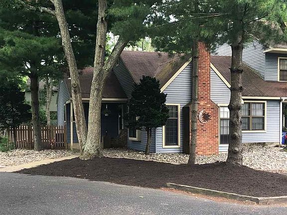 2nd image of 706 E Cooper Ferry Ct #706