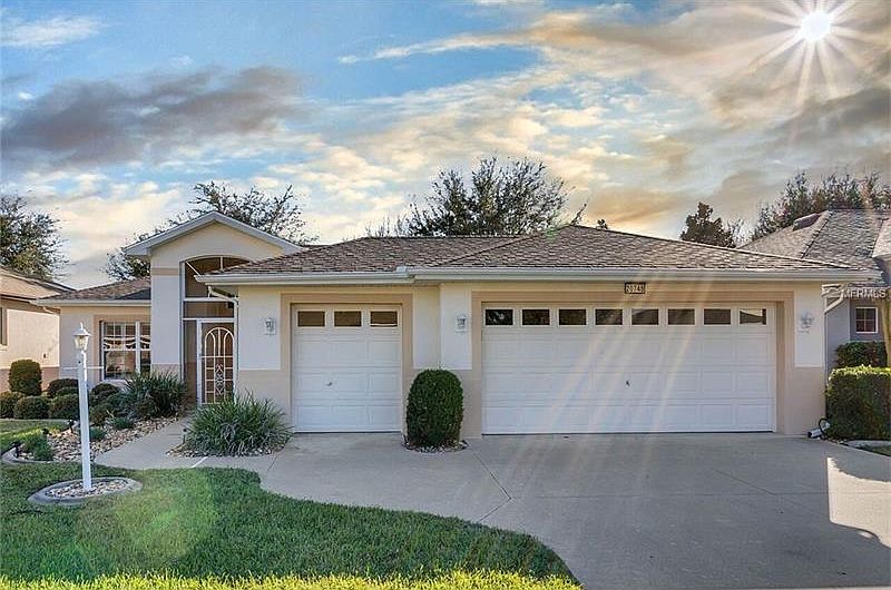 1st image of 20748 Queen Alexandra Dr