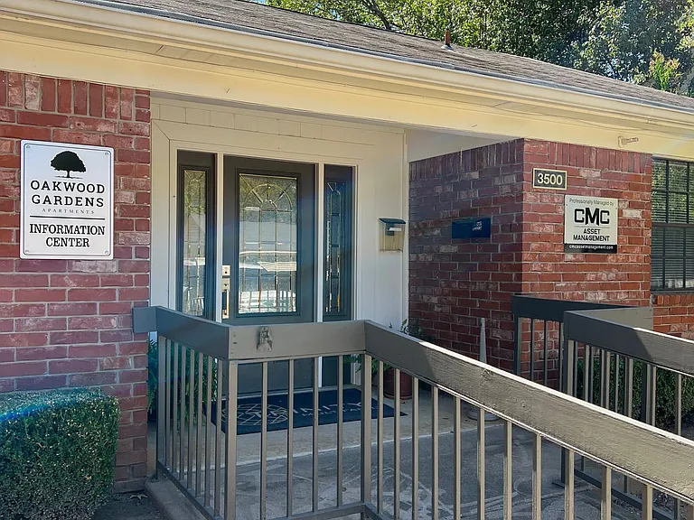 CM Properties of Fort Smith, LLC dba Oakwood Gardens — Photo 17