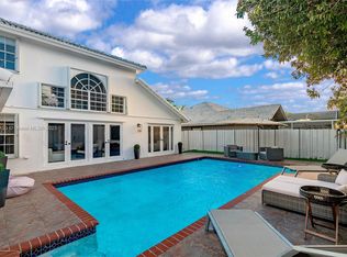 9431 SW 212th Ter, Cutler Bay, FL 33189