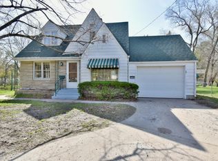 1905 Clearwater Rd, Saint Cloud, MN 56301