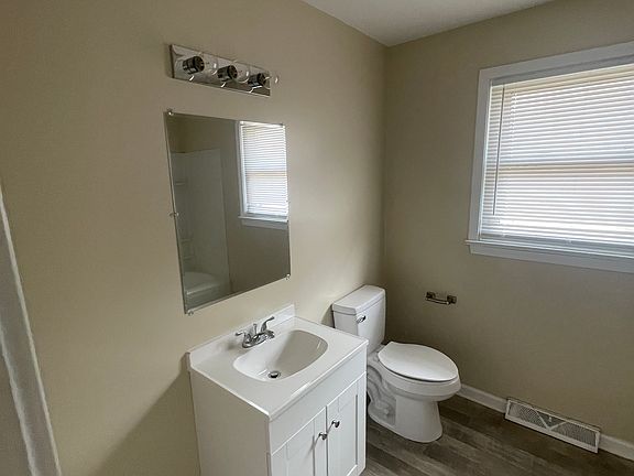 5th image of 2222 N Fayetteville St