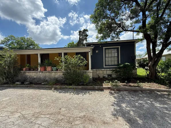 135 E Quill Dr #2, San Antonio, TX 78228
