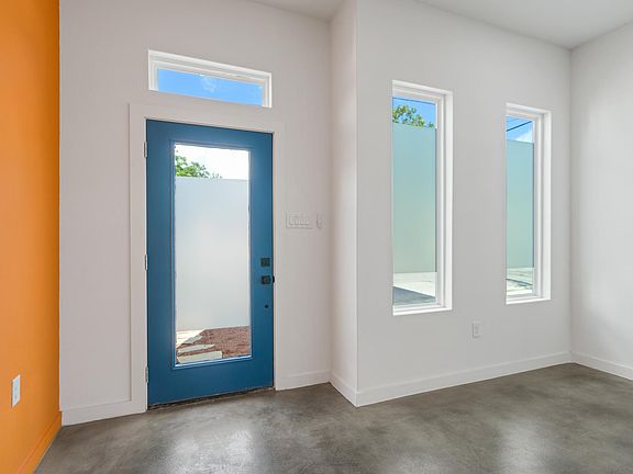 4th image of 212 S Polaris St