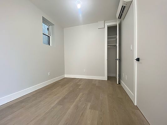 3rd image of 714 Dekalb Ave #2