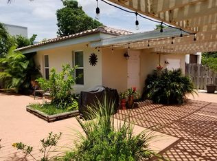 135 NE Olive Way, Boca Raton, FL 33432