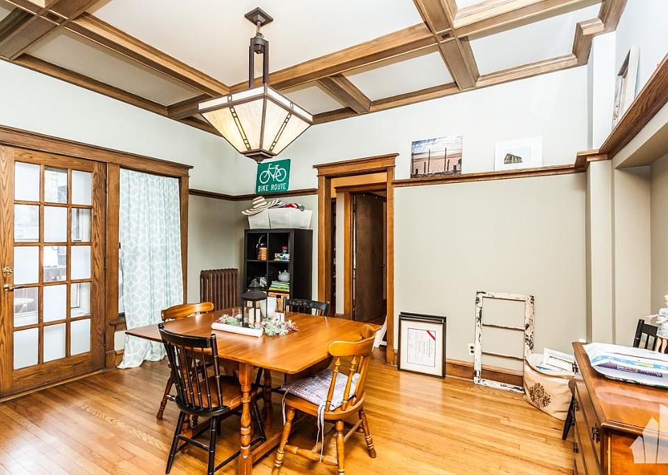 1st image of 3747 N Pine Grove Ave #1F