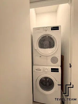Laundry, photo 1