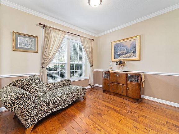 5th image of 6215 Silver Thistle Ln