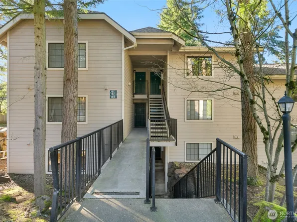 12505 NE 116th Street #A10, Kirkland, WA 98034