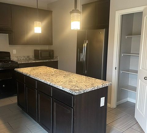 3rd image of 8031 Passion Ct