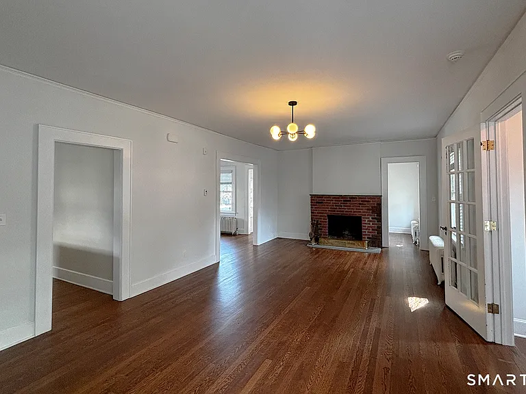 111 Arcadia Ave — Photo 4