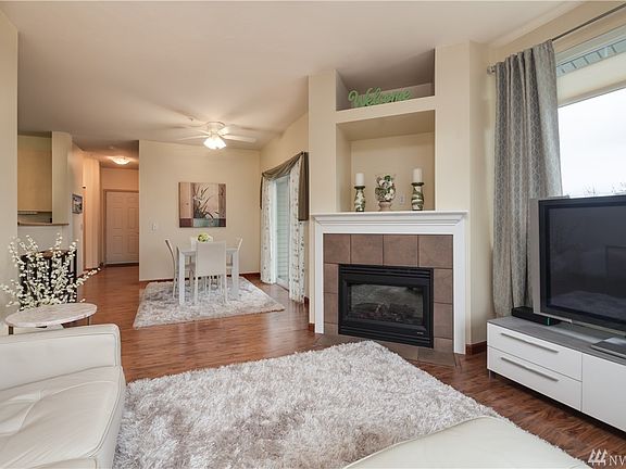 4th image of 1129 61st St SE Unit D
