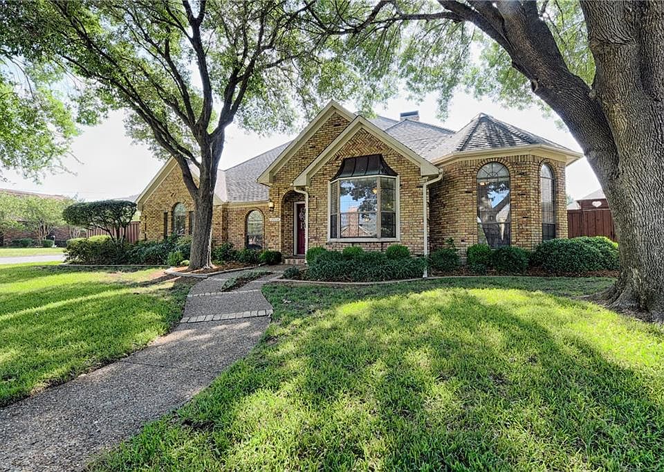 1st image of 2714 Brookshire Dr