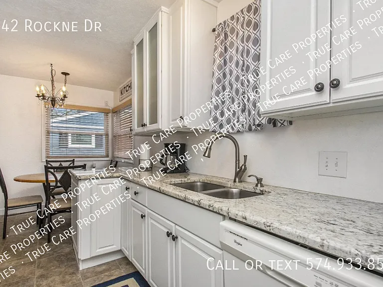 2842 Rockne Dr — Photo 8