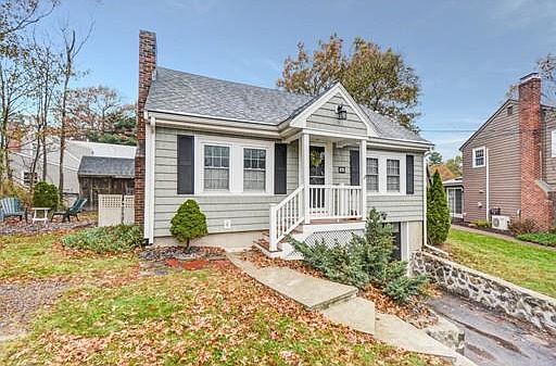 1st image of 16 Hillview Ter