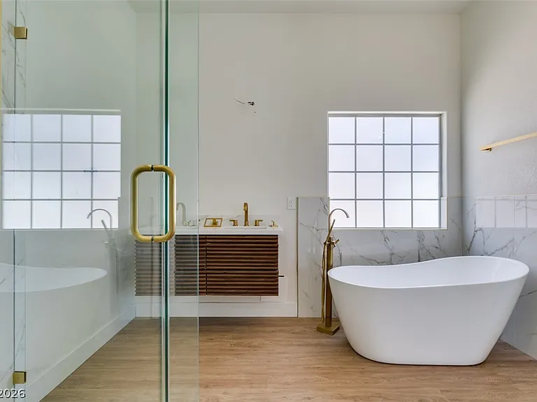 7824 Villa Finestra Dr — Photo 36