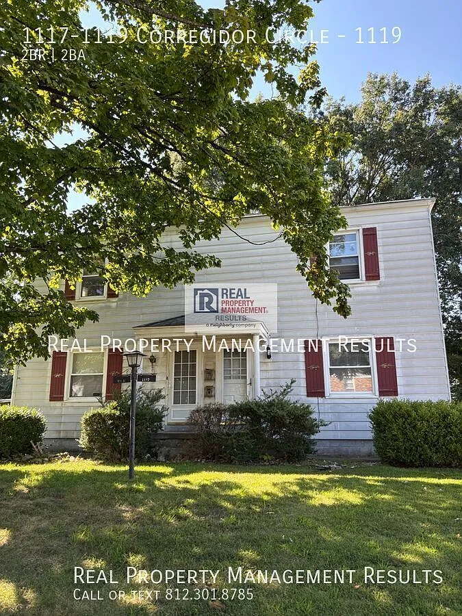 Eastside Duplex with Basement & Garage — Photo 1