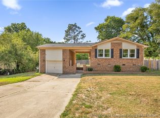 5706 Grampian Ct, Fayetteville, NC 28304