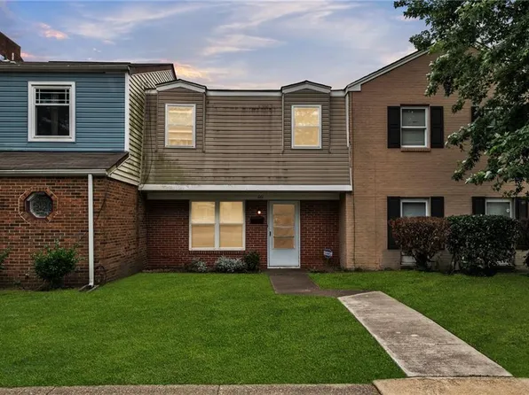 661 Baker Rd, Virginia Beach, VA 23462